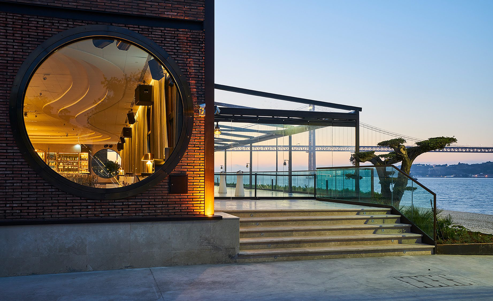 Sud Lisboa and the Art of the Riverside